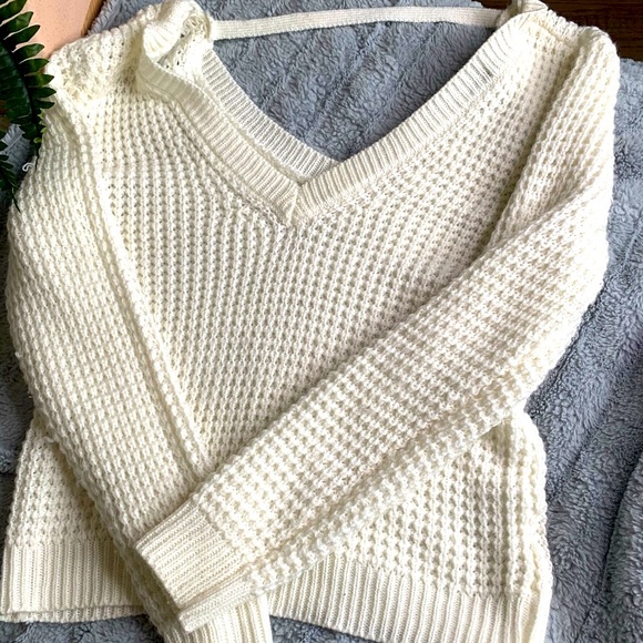 Forever 21 Sweaters - V Neck sweater